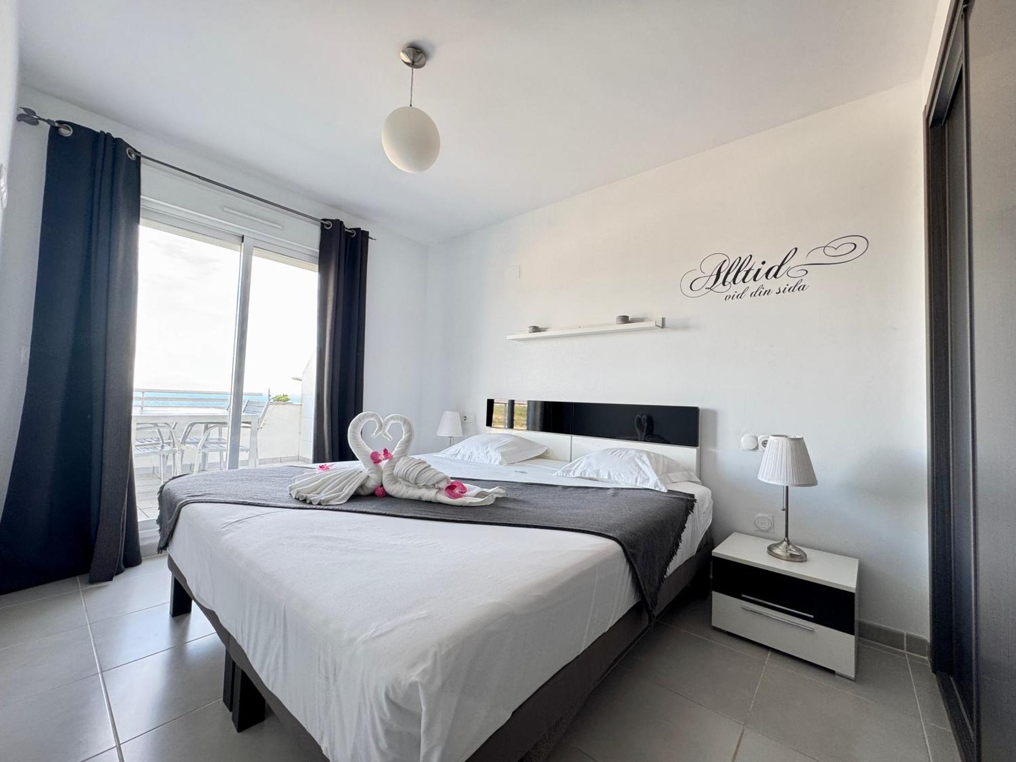 Nova Beach Paradise Apartment Гран Алакант Екстериор снимка